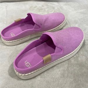 Ugg shoes women NEW!!
